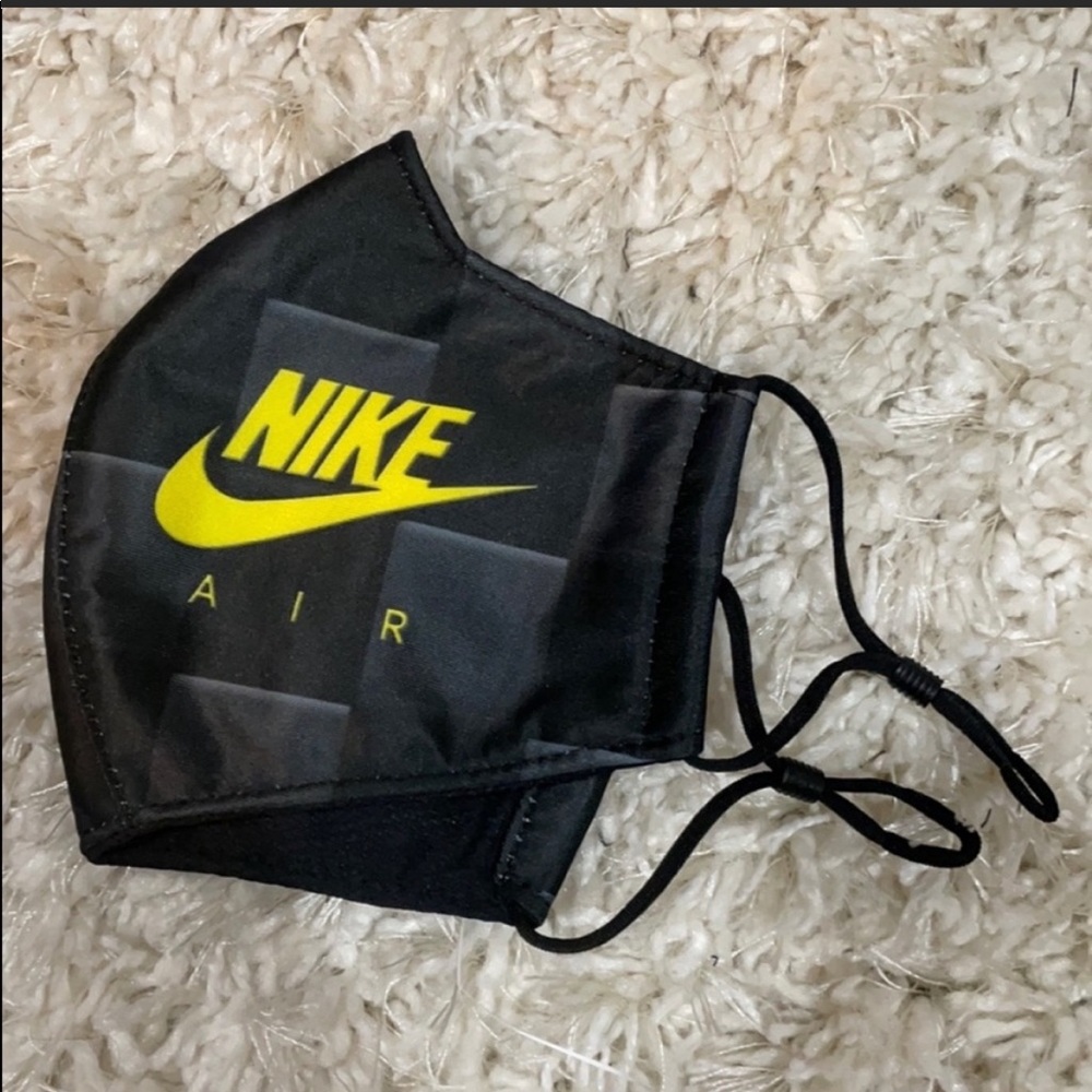 Nike mask